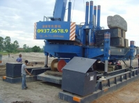 Ép cọc bê tông bằng Robot 800 tấn